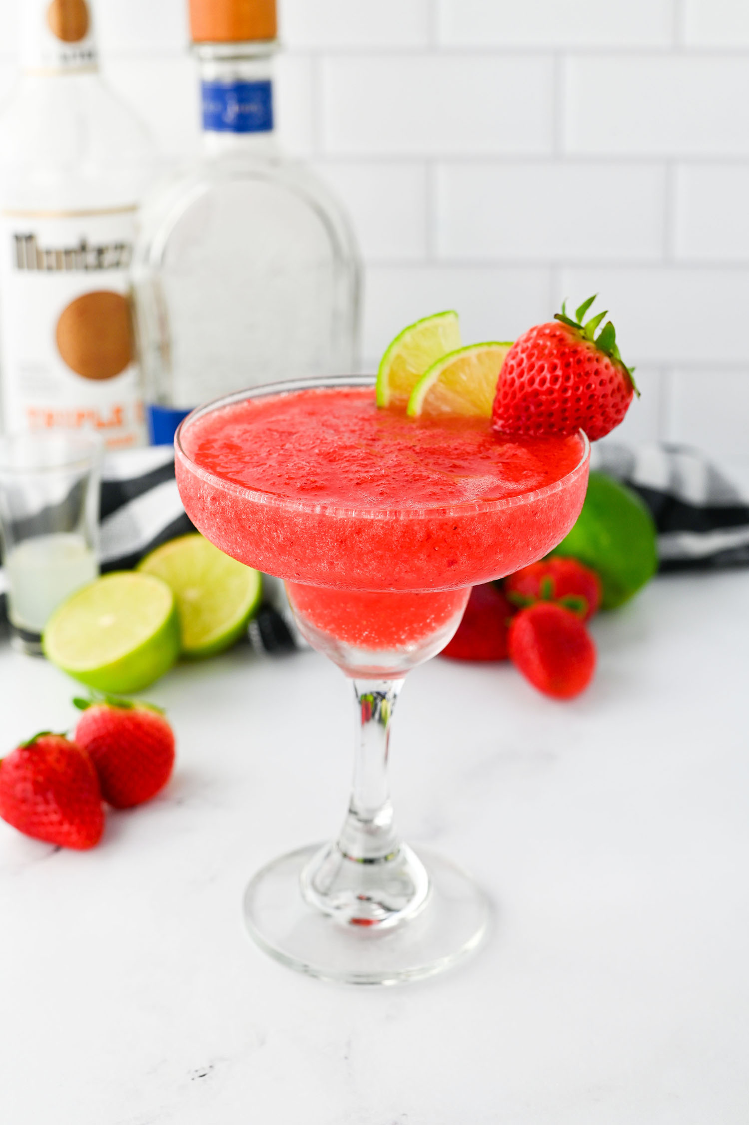 Easy Frozen Strawberry Margarita Recipe - Planning Inspired