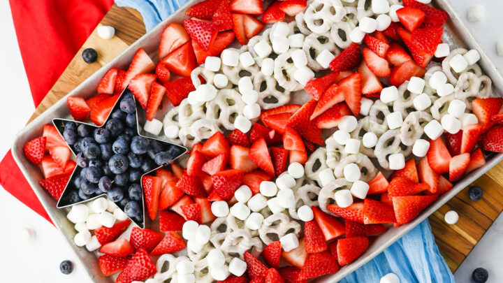 4th of July Fruit Tray - Planning Inspired