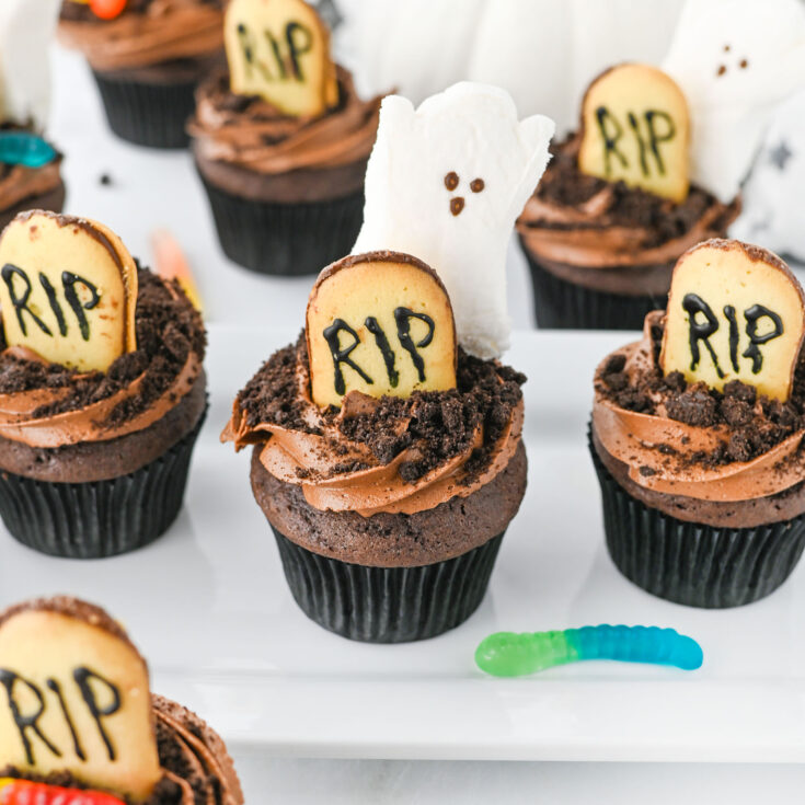 Graveyard Cupcakes