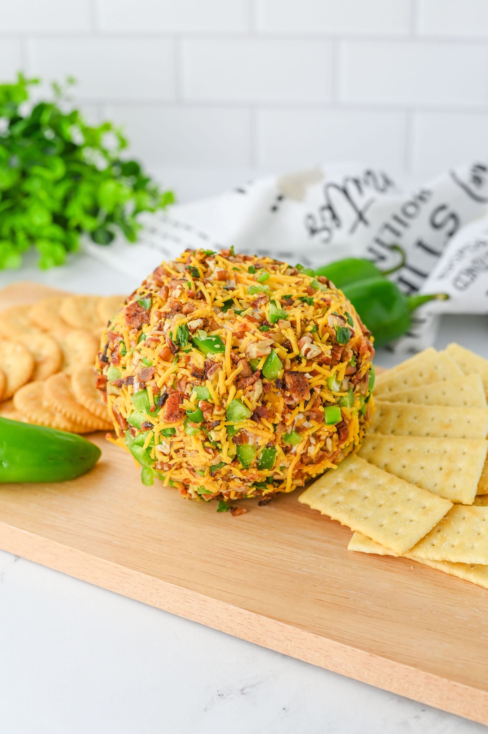 Jalapeño Popper Cheese Ball