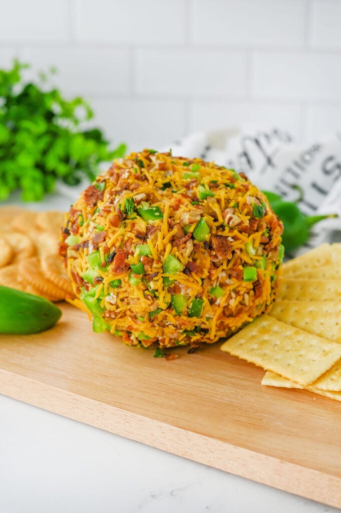 Jalapeño Popper Cheese Ball