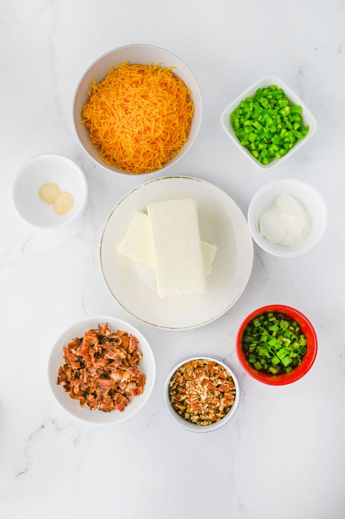 Jalapeño Popper Cheese Ball