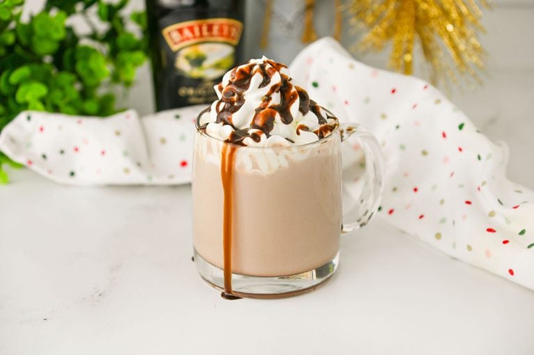 Baileys Hot Chocolate (Easy Spiked Hot Cocoa)